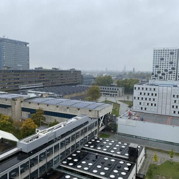 TU Delft wil klimaatneutraal zijn en trekt daar 100 miljoen voor uit