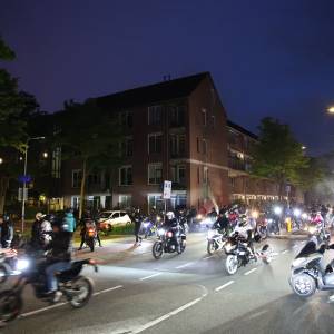 VIDEO Luilakactie schudt Delft wakker