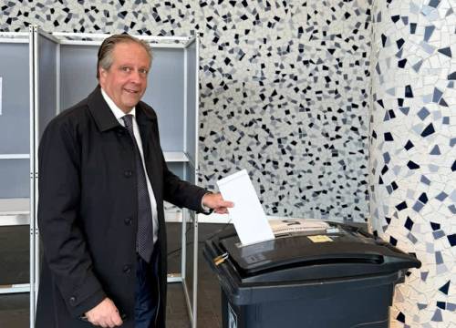 Delftse politici gaan naar het kieslokaal: ‘Stemmen is een feestje!’