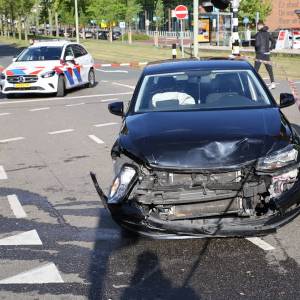 Gewonden na zware aanrijding op kruispunt Pierre van Hauwelaan