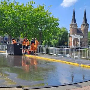 Oostpoortbrug weigert dienst door hitte: tijdelijke storing door uitzettende metalen