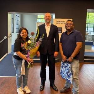 Royal Delft Museum verwelkomt 100.000e bezoeker van het jaar