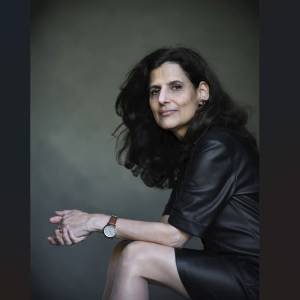 Delftse Sheila Sitalsing ontdekt in haar boek het verborgen oorlogsverleden van haar familie