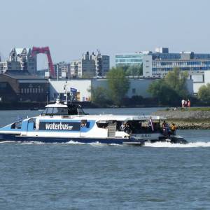 Nieuwe Delftse waterbus biedt alternatief voor drukke weg en vol openbaar vervoer