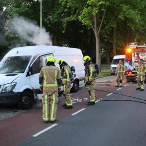 Opnieuw bestelbus in brand gestoken aan Buitenhofdreef