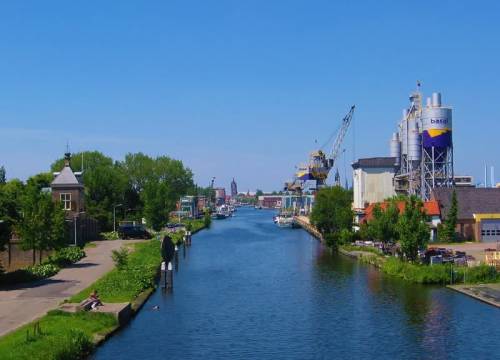 Duizenden nieuwe huizen tussen zware industrie: Delft worstelt met herrie langs de Schie