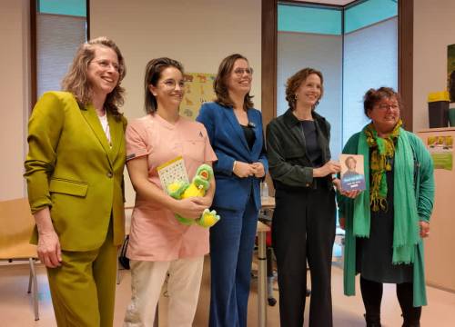 Mirjam Bikker voert met Delftse wethouder Gooijer campagne voor ChristenUnie