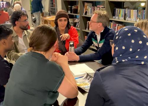 Delfts taalcafé brengt mensen samen: “Al veel vriendschappen ontstaan"