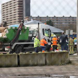 Persoon raakt zwaar gewond bij afvalverwerker aan de Schieweg in Delft