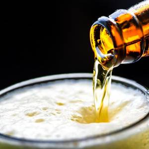 TU Delft ontwikkelt alcoholvrijbier dat écht naar bier smaakt