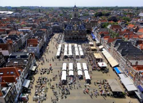 Warenmarkt deze week niet op de Markt, want daar staat de kermis