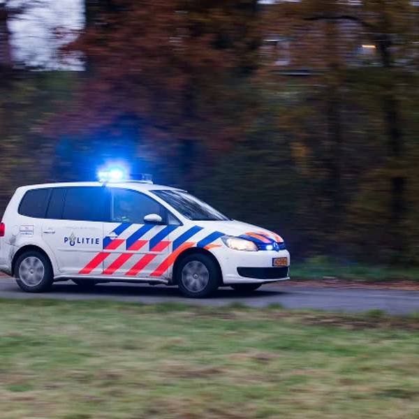 Grote vechtpartij tussen jongeren bij azc: politiehonden en helikopter ingezet