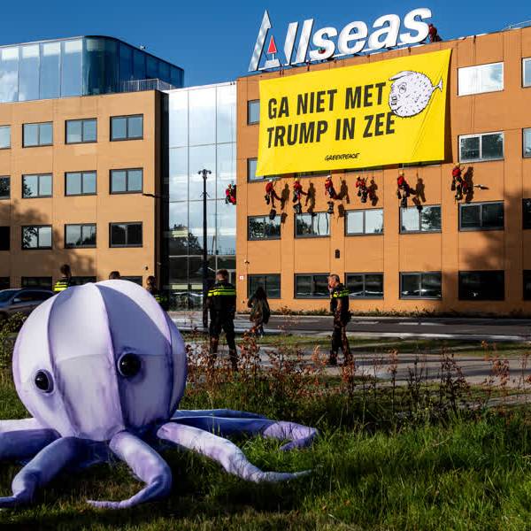 Greenpeace voert actie bij Delftse Allseas tegen diepzeemijnbouw van Trump