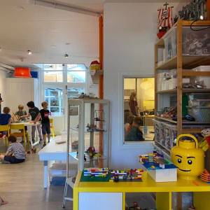 Al tien jaar Lego-kampen op het Oosteinde