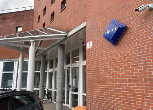 Politie in Delft neemt illegale vapes (e-sigaretten) in beslag