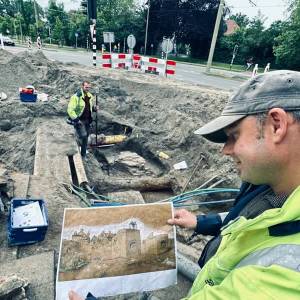 Archeologen zien aan Noordeinde  stukje van mysterieuze Haagpoort
