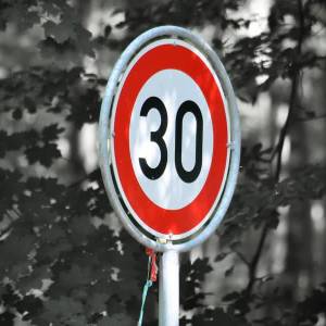 Raadsleden pleiten voor lagere snelheden op Delftse wegen