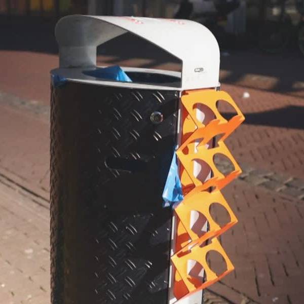 Gemeenteraad kiest voor doneerringen bij vuilnisbakken