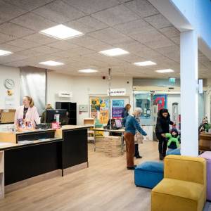 Studieplekken geopend in DOK Voorhof mét gratis huiswerkhulp