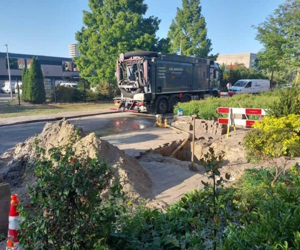 Waterstoring in Tanthof door lekkage