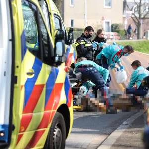 Vrouw zwaargewond na val van fiets in Delft