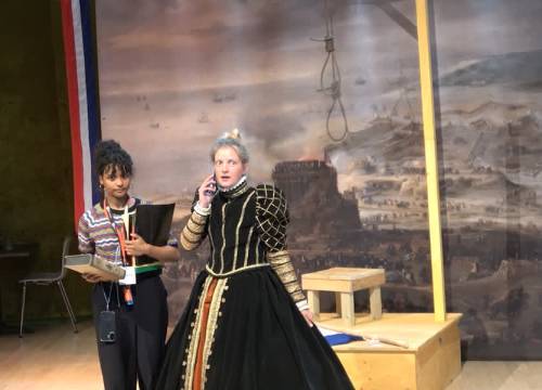 Jeugdtheatervoorstelling StrijdToneel in première: "Anders dan ik had verwacht"
